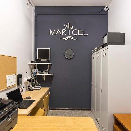 Villa Maricel Сан Фелиу де Гиксолс Екстериор снимка