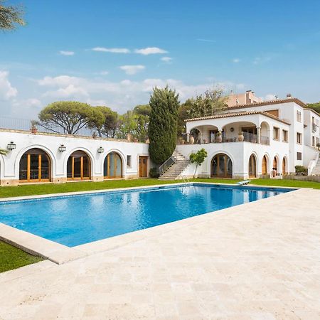 Villa Maricel Сан Фелиу де Гиксолс Екстериор снимка