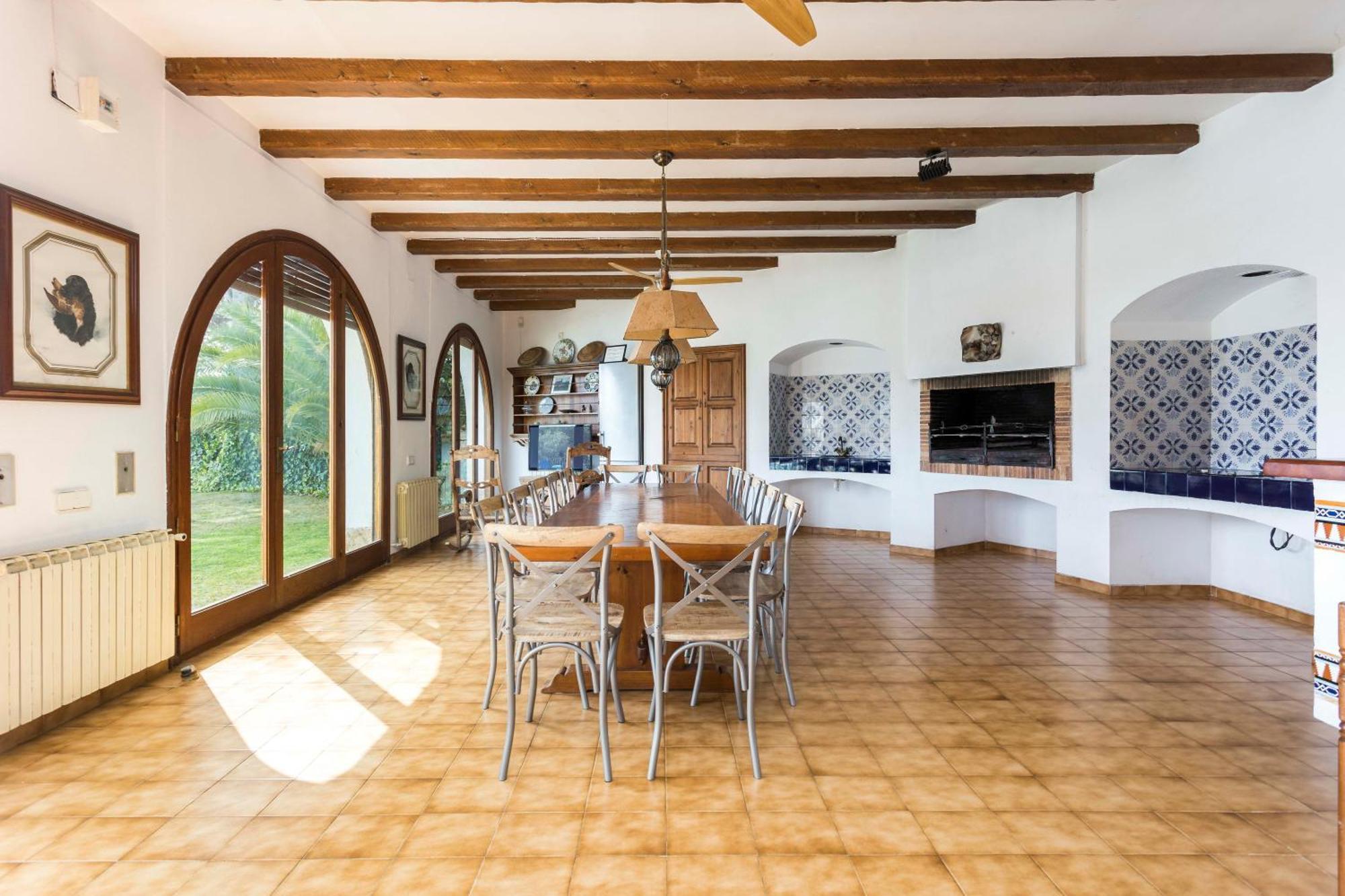 Villa Maricel Сан Фелиу де Гиксолс Екстериор снимка